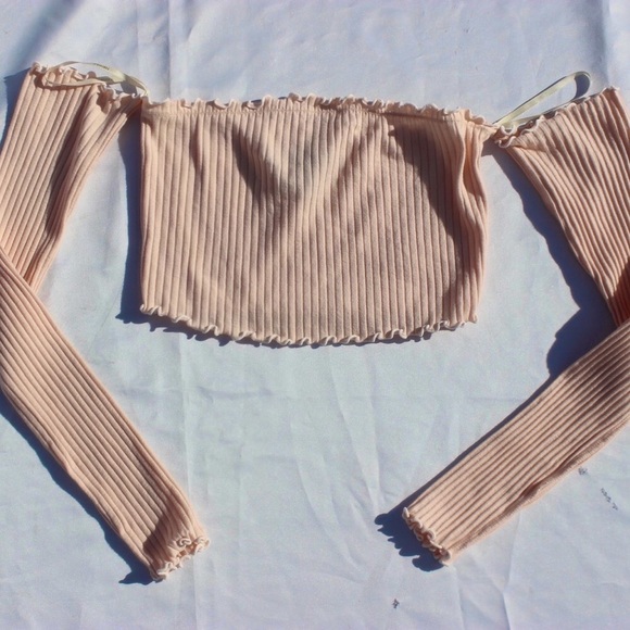 Forever 21 Tops - Forever 21 crop top